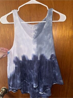 American Eagle Outfitters Blue and White Tie-Dye Tank Top